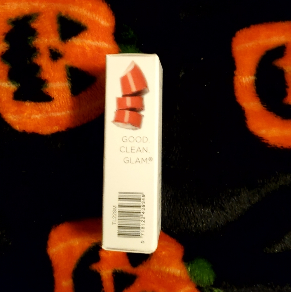 Lipstick - Picture 3 of 3